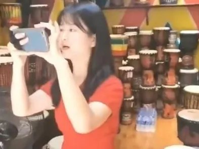 对于大理女店员辱骂游客一事，官方的回应是什么？