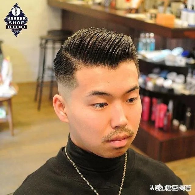 国字脸男士适合留什么发型?