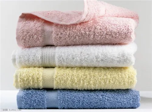 毛巾发黑是因为什么 如何清洗干净发黑的毛巾