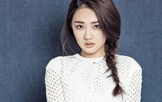 徐璐八卦个人资料简介：与男友交往一年却只能拥抱