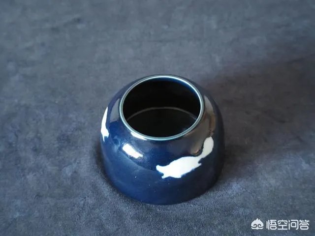 如何鉴定明嘉靖篮釉瓷？