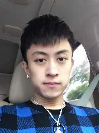 秦奋澄清未有爆料小号,为何大众会认为爆料的人是秦奋?