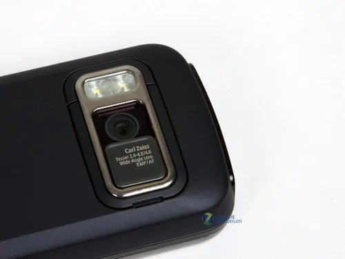 立起来更智能 诺基亚N86 8MP详细评测