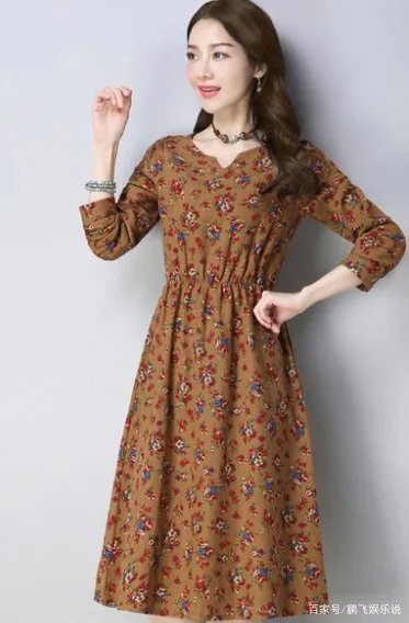 连衣裙的搭配有好多，那你知道怎样搭配最时尚吗？