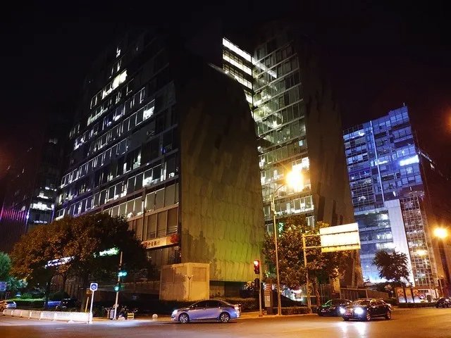 用软件重新定义硬件 坚果Pro 2S上手评测