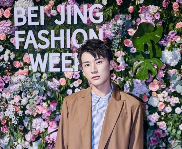 《琉璃》男配刘学义：演技颜值在线为何不红？