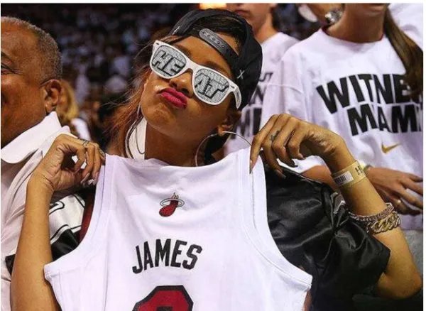 时隔四年蕾哈娜要出新专了吗？