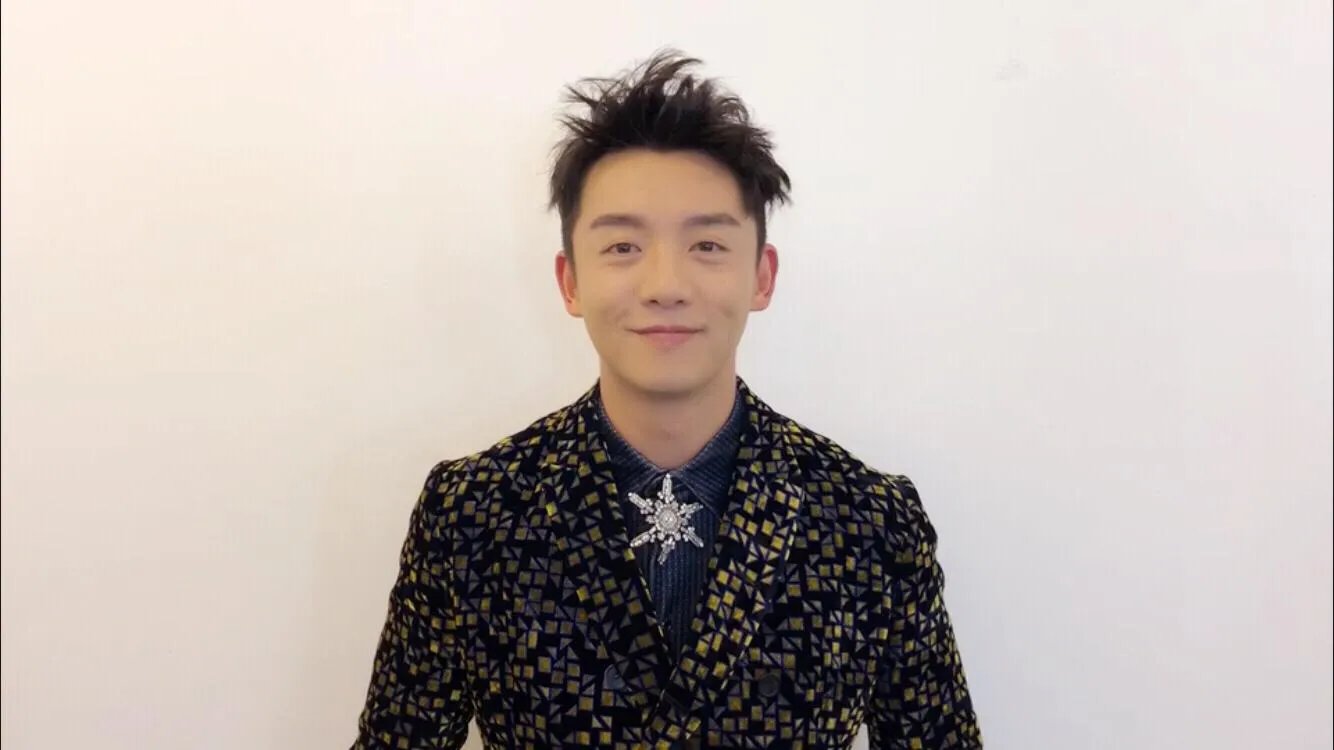 郑恺训练偶遇苏炳添张国伟，苏炳添和张国伟的训练环境是怎样的？