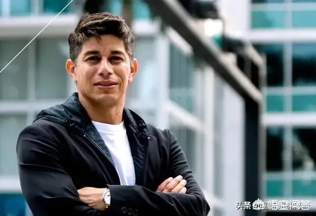 昔日世界第三高薪的孔卡，从恒大，上港离开后，现在在做什么？近况如何？