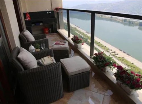 阳台家具有哪些   阳台家具如何选择