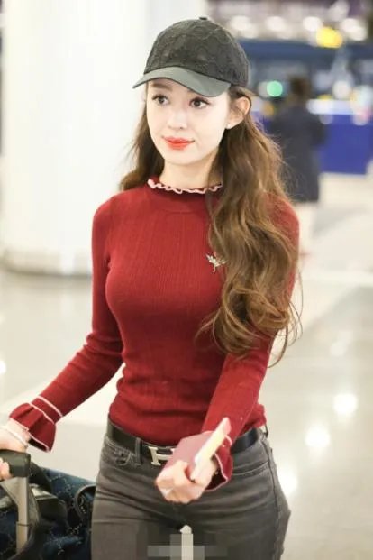 郎朗妻子产后素颜现身，她的形象如何？