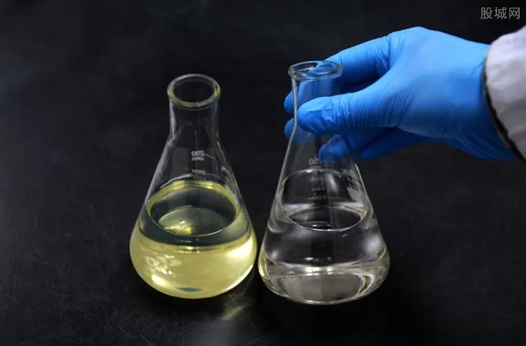 地沟油航班首飞行 地沟油变废为宝年产值达3000万