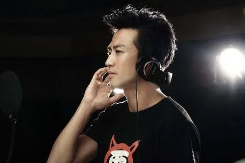 邓超和陈赫之间经常互相发微博帮忙宣传，他们的感情为什么这么好？