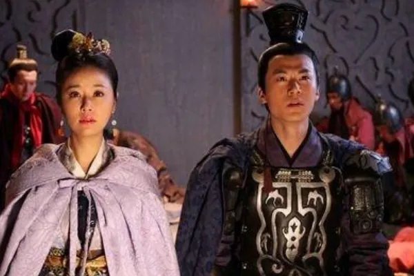 林心如晒霍建华为她庆生的照片，两人之前是因戏生情还是其他原因？