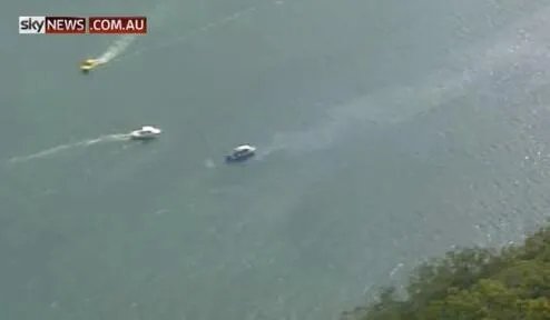 澳洲水上飞机坠毁真的假的？