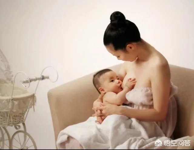 三个月宝宝应该如何喂养？