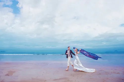 大连海景婚纱照拍摄攻略 海景婚纱照怎么选婚纱
