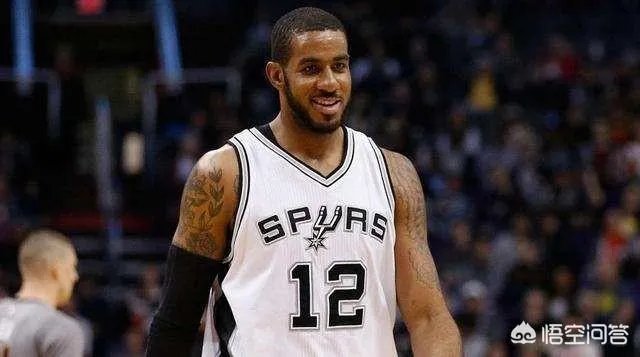 本赛季季后赛马刺打勇士G1中麦基担任首发中锋，会有奇效嘛？