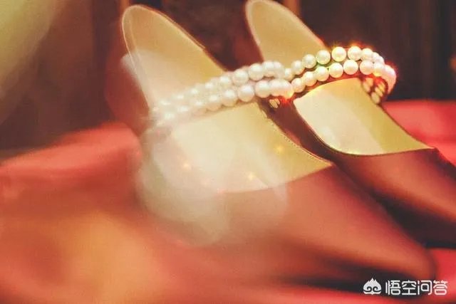 能推荐一些淘宝上有风格的女鞋吗？