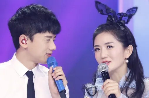 谢娜挺超大孕肚与张杰现身深圳，身材发福明显，被曝疑出境生子是真的吗？