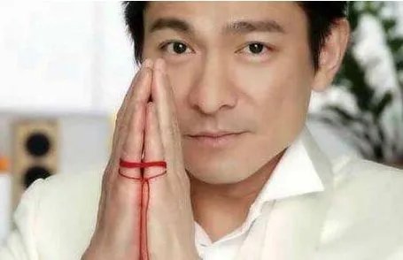 刘德华获博士学位却高兴不起来是为什么？