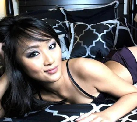 【图】华裔少女张丽大尺度照曝光 拍大尺度影片惹网友热议