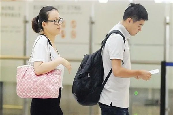 丁俊晖与“富二代”妻子张元元究竟有着怎样的爱情故事?