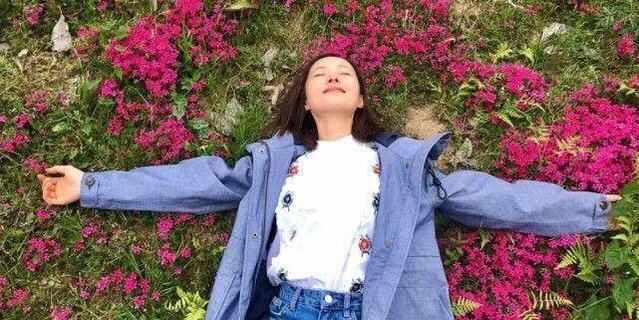 有没有人跟我一样觉得江一燕很漂亮的？