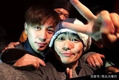 向华强都不敢惹，王宝强要行晚辈礼，释小龙究竟是什么身份？