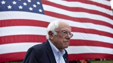 桑德斯退选意味着什么？