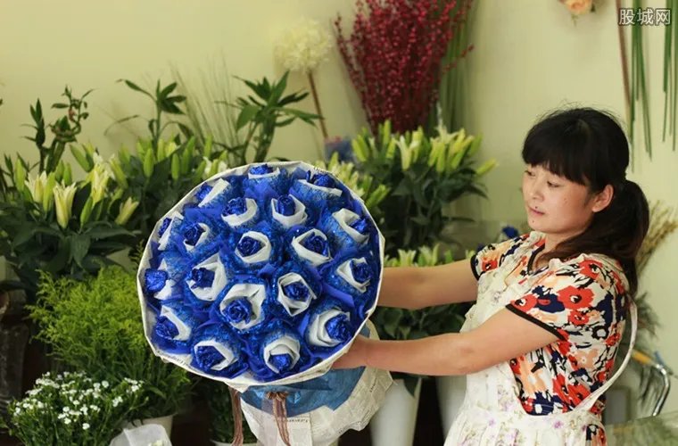 女人摆摊卖什么最挣钱 地摊十大暴利产品