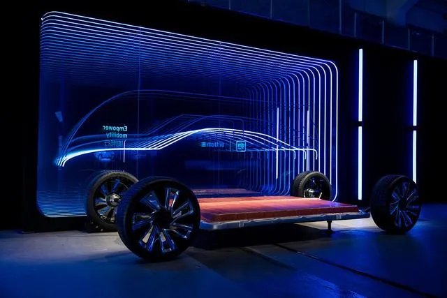 新款雪佛兰suv车型5座（年轻人首款纯电轿跑SUV）