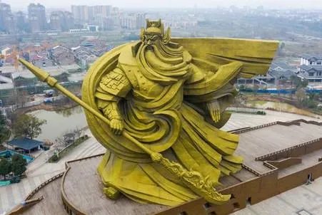 荆州巨型关公雕像被拆除，只剩钢架和大刀，拆除过程经历了哪些困难？