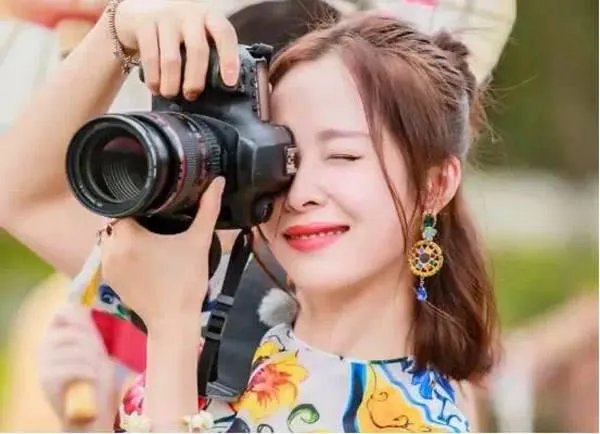 有没有人跟我一样觉得江一燕很漂亮的？