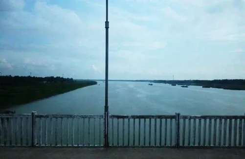 4倍光变1400万有效像素 明基E1460评测