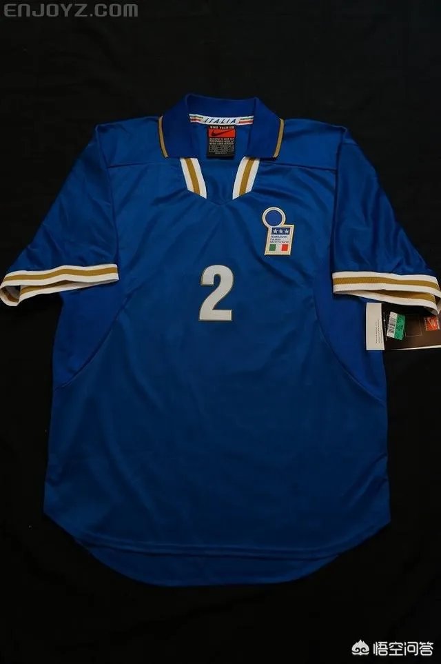 最好看的足球队服十大