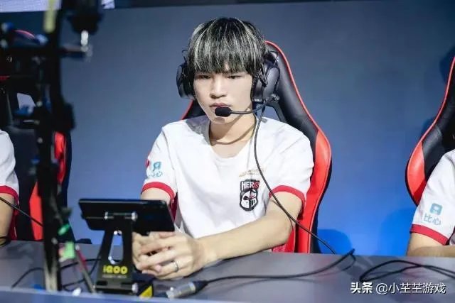 2019年kpl转会期成上单“公墓”，Hero双边集体挂牌，AG秋季赛首发边路曝光，你怎么看？