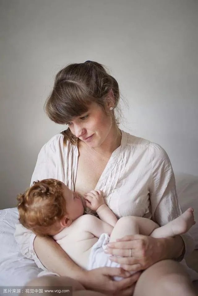 三个月宝宝应该如何喂养？