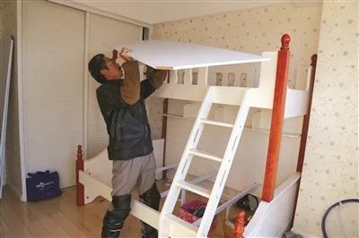 家具安装累不累？看到招家具安装工资挺高的，但不知道这行怎么样，招聘上写着把家具搬上楼安装好！