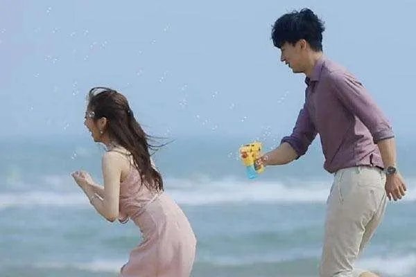 张天被曝出大尺度聊天音频，为何网友纷纷站队张天骂陈奕辰？