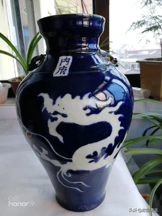 如何鉴定明嘉靖篮釉瓷？