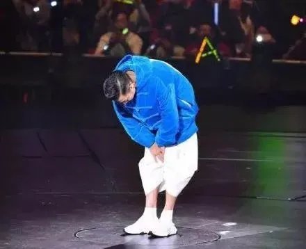 刘德华，活该你红37年！