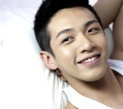 柯震东的女朋友是谁 盘点历任不同气质“东女友”