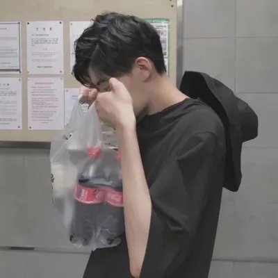 2020男生帅气潮流头像大全