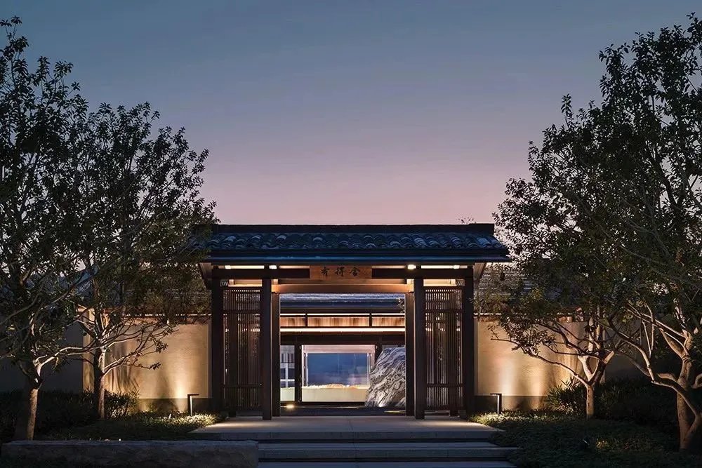 绝美村落售楼处设计，气韵空灵的诗意栖居理想生活，一千个人心里...