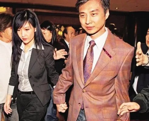 周慧敏上天天向上性感十足 与倪震离婚原因大揭秘