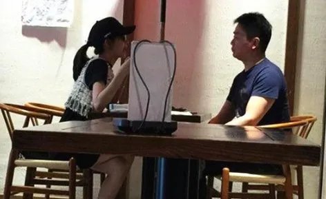 刘强东和奶茶妹妹现在怎么样了?