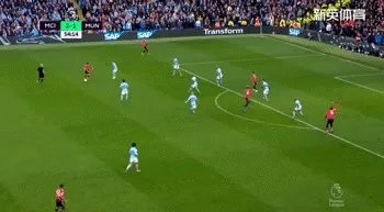 瓜帅遭曼联逆转无缘提前夺冠，上次两连败是什么时候，曼城出问题了吗？