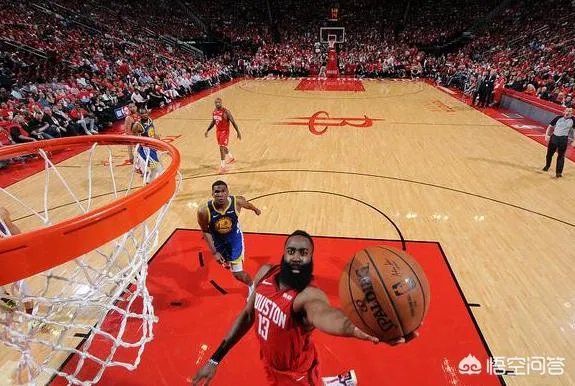 骚操作！勇士老板在赛后晒冠军戒指内涵火箭，球迷吐槽指责其没气度，对此你怎么看？