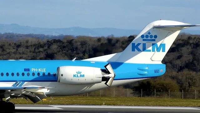 反推发动机原理是反冲嘛